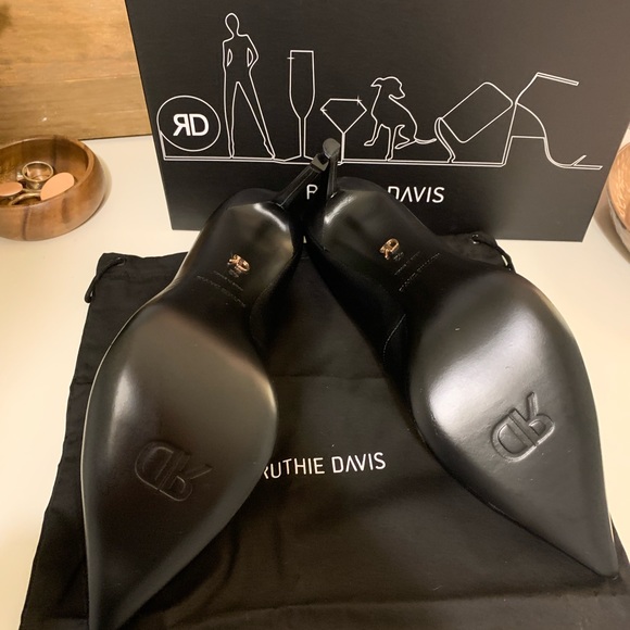 Ruthie Davis New York Pump - Picture 2 of 4